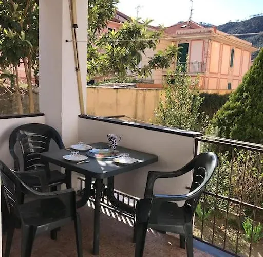 Three Close To The Sea And Services Lejlighed Riva Trigoso