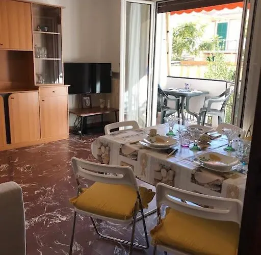 Three Close To The Sea And Services Lejlighed Riva Trigoso